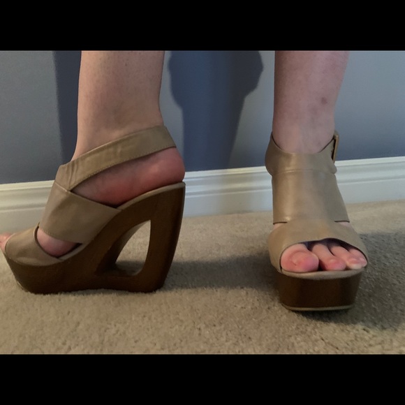 Call it Spring platform shoes - Picture 5 of 7